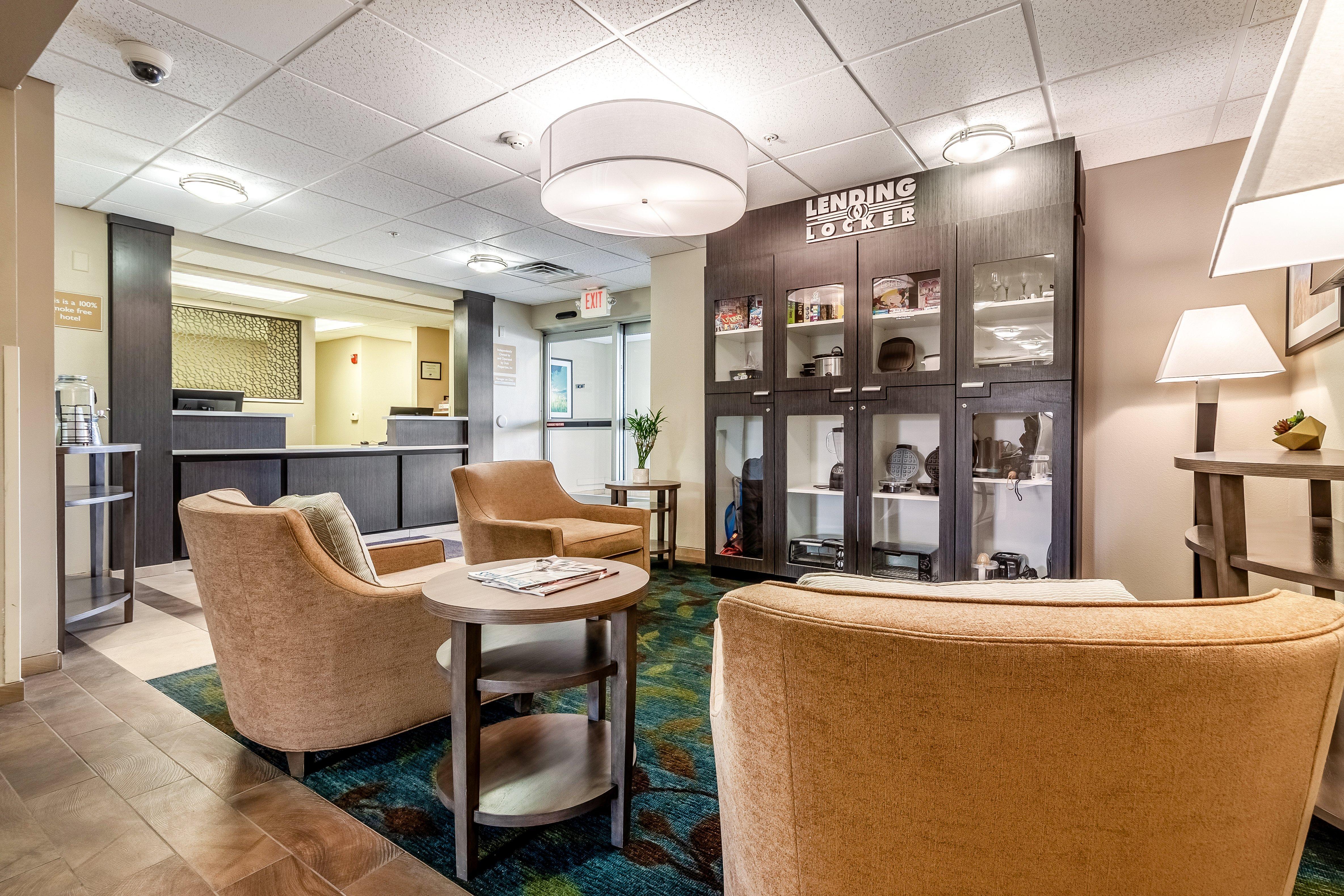 Candlewood Suites Lincoln By Ihg Eksteriør bilde